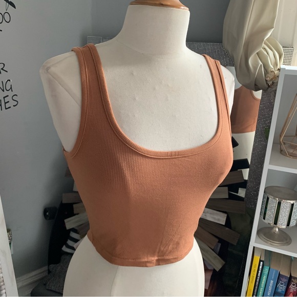 SHEIN | ribbed cropped tank top size small - Picture 6 of 6